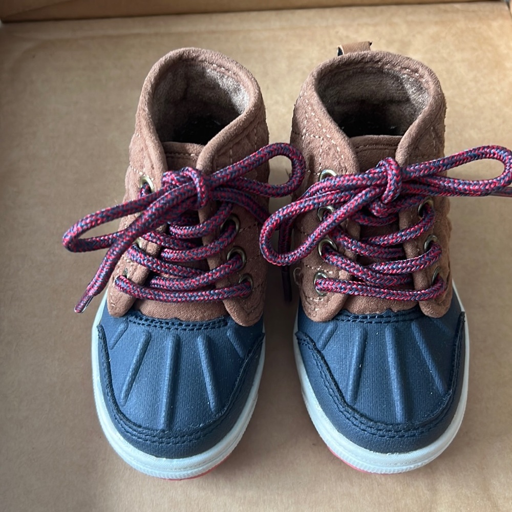 Oshkosh Duck Boots
